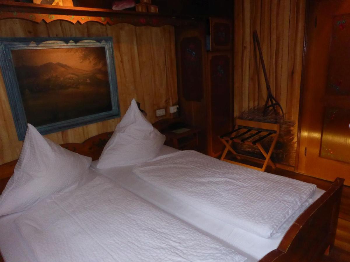 Gasthaus Storchen Hellas Haslach im Kinzigtal Room photo